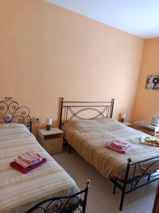 Hôtel Casa Arcobaleno à Amelia Extérieur photo